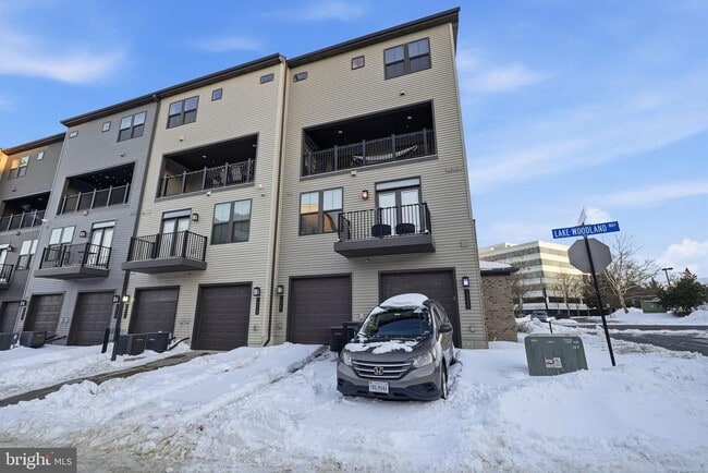 Building Photo - 13252 Woodland Park Rd