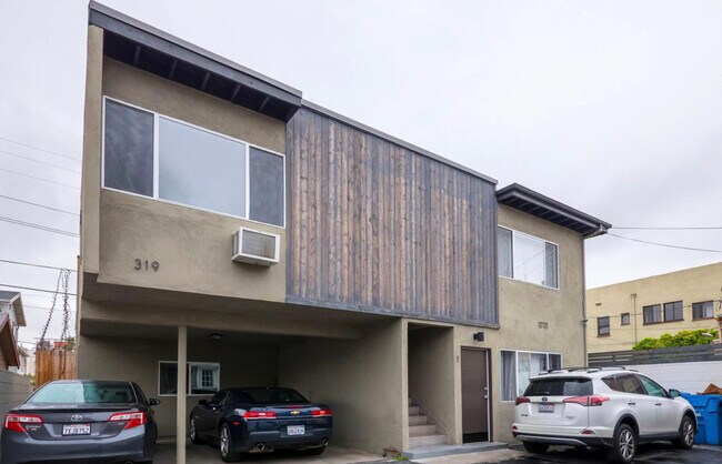 Building Photo - 319 Heliotrope Dr