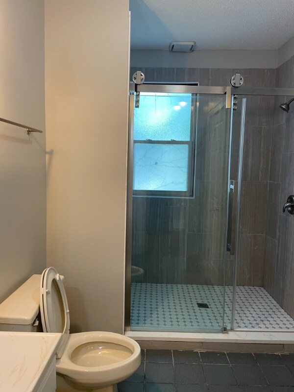 Building Photo - 462 King Ave