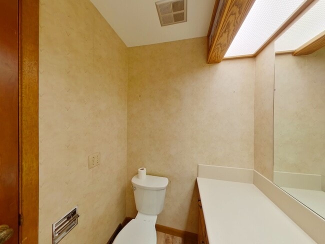 Building Photo - 7761 Killarney Ct