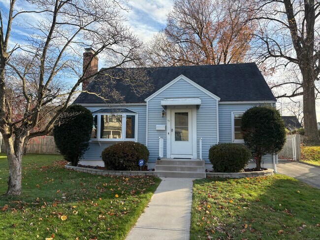 Primary Photo - 39 Westphal St