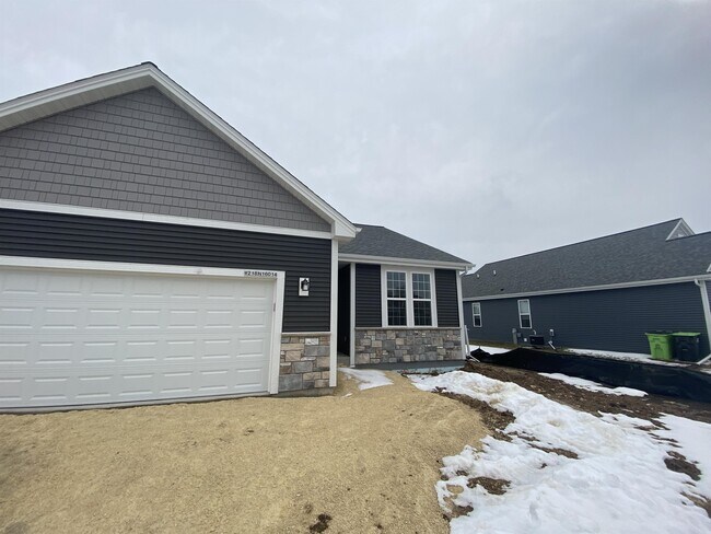 Building Photo - W218N16014 Tiger Lily Dr