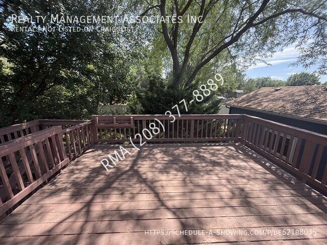Building Photo - 3540 S Summerset Way