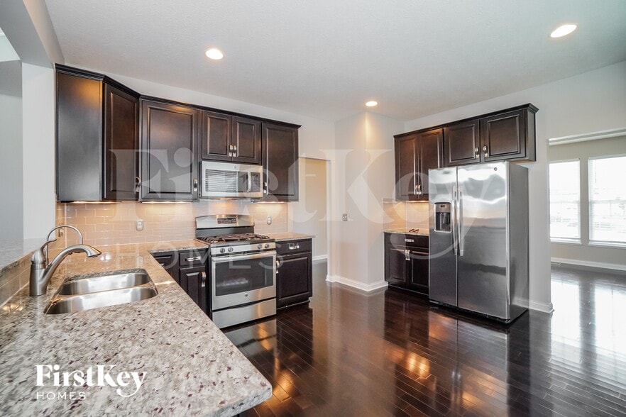 Building Photo - 6157 Dajana Dr