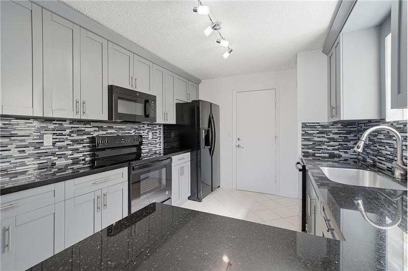 Building Photo - 3422 NW 110th Way