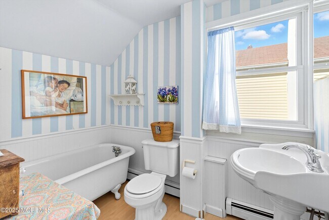 Building Photo - 425 Washington Ave