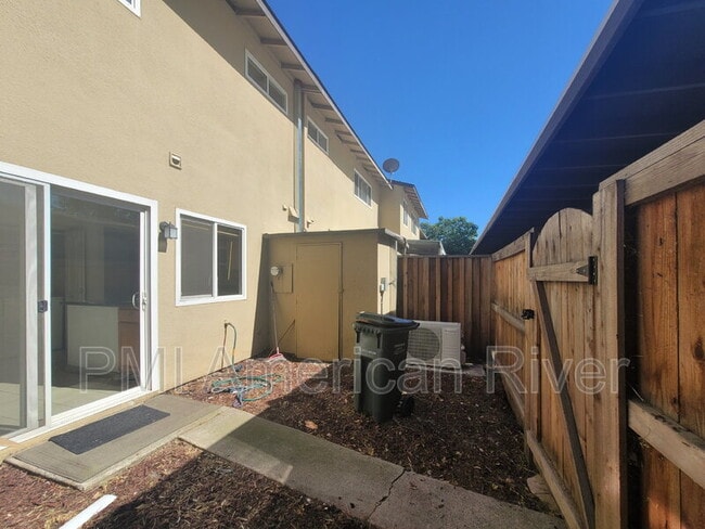 Building Photo - 8800 Sawtelle Way