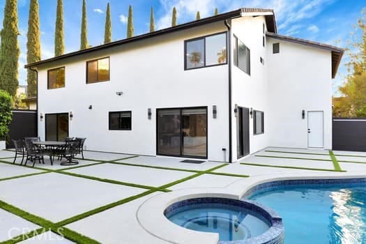 Building Photo - 4600 Poe Ave