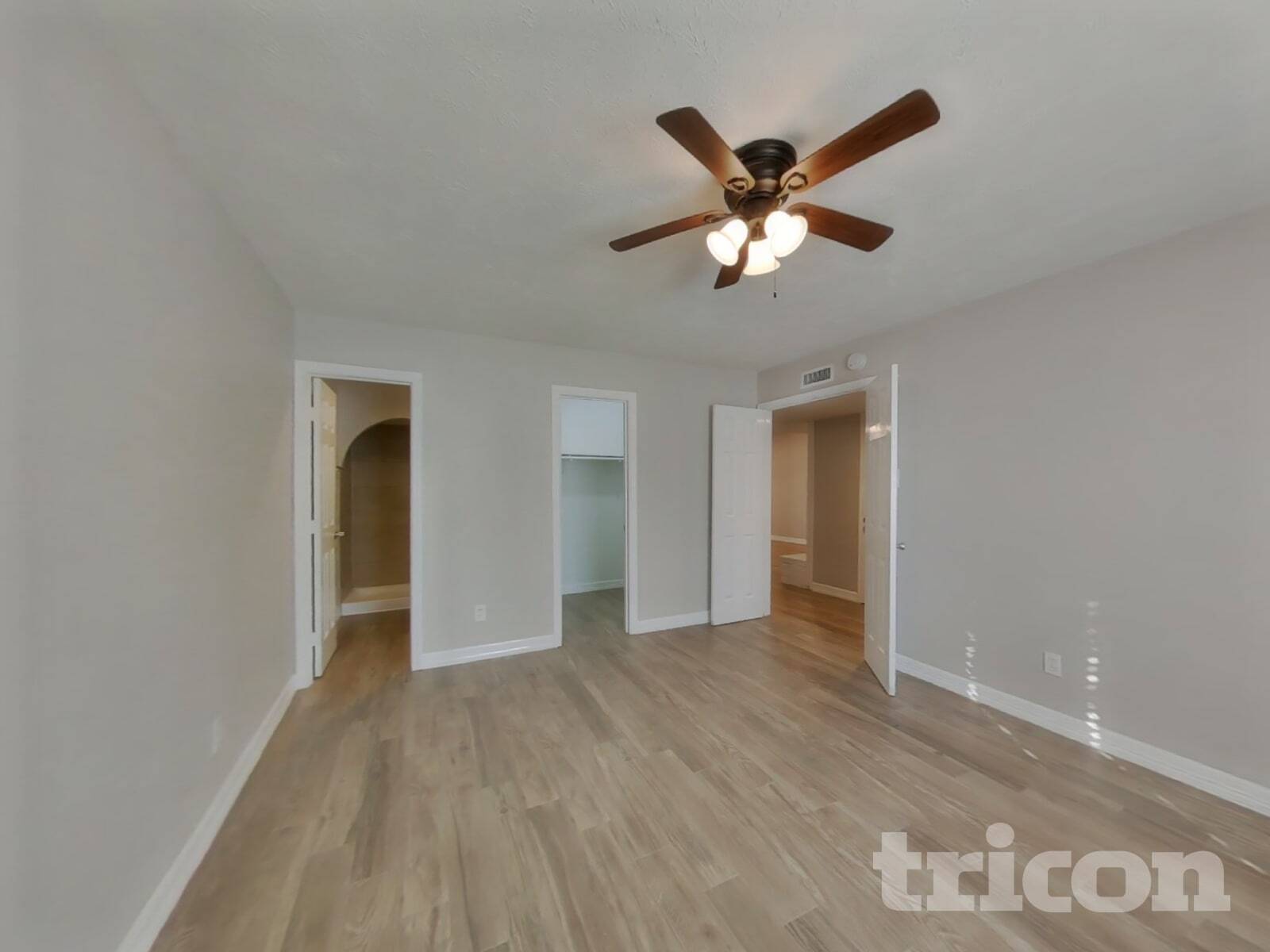 Building Photo - 6127 Larchbrook Dr