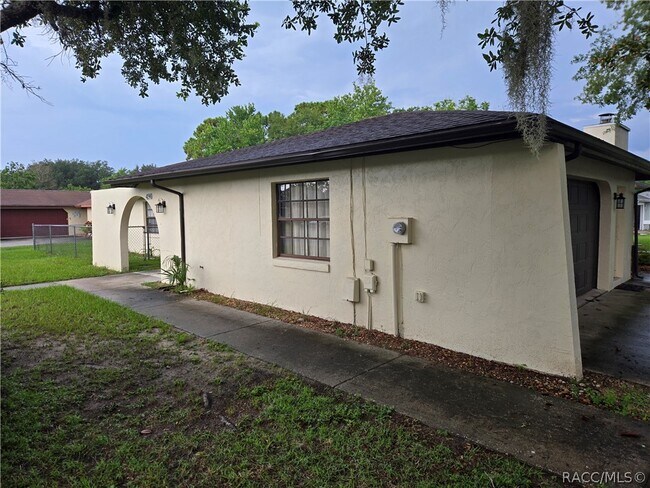 Building Photo - 4190 S Centennial Ave