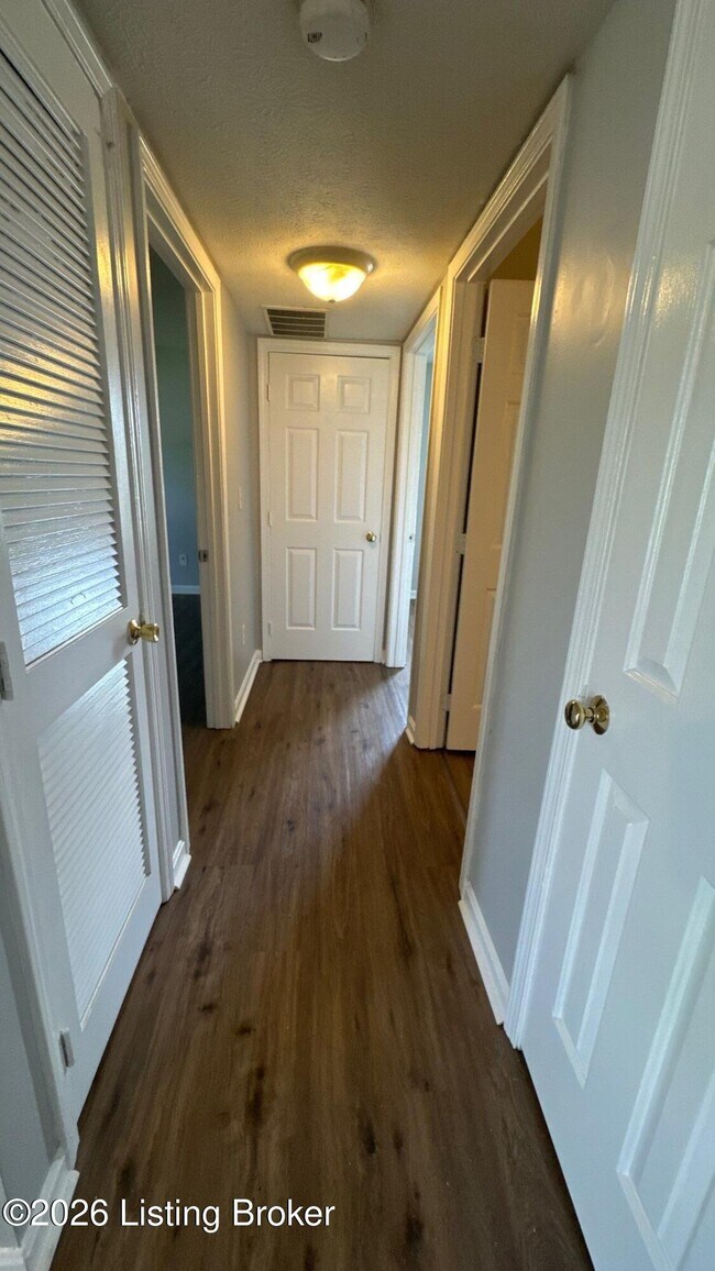 Building Photo - 4103 Blue Lick Ct
