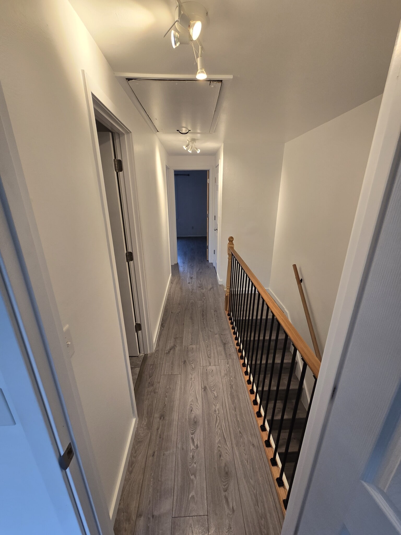 Building Photo - 2370 Manitowoc Rd