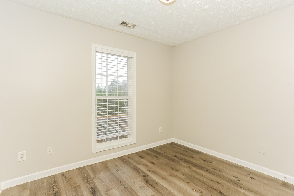 Building Photo - 3830 Riverside Pkwy