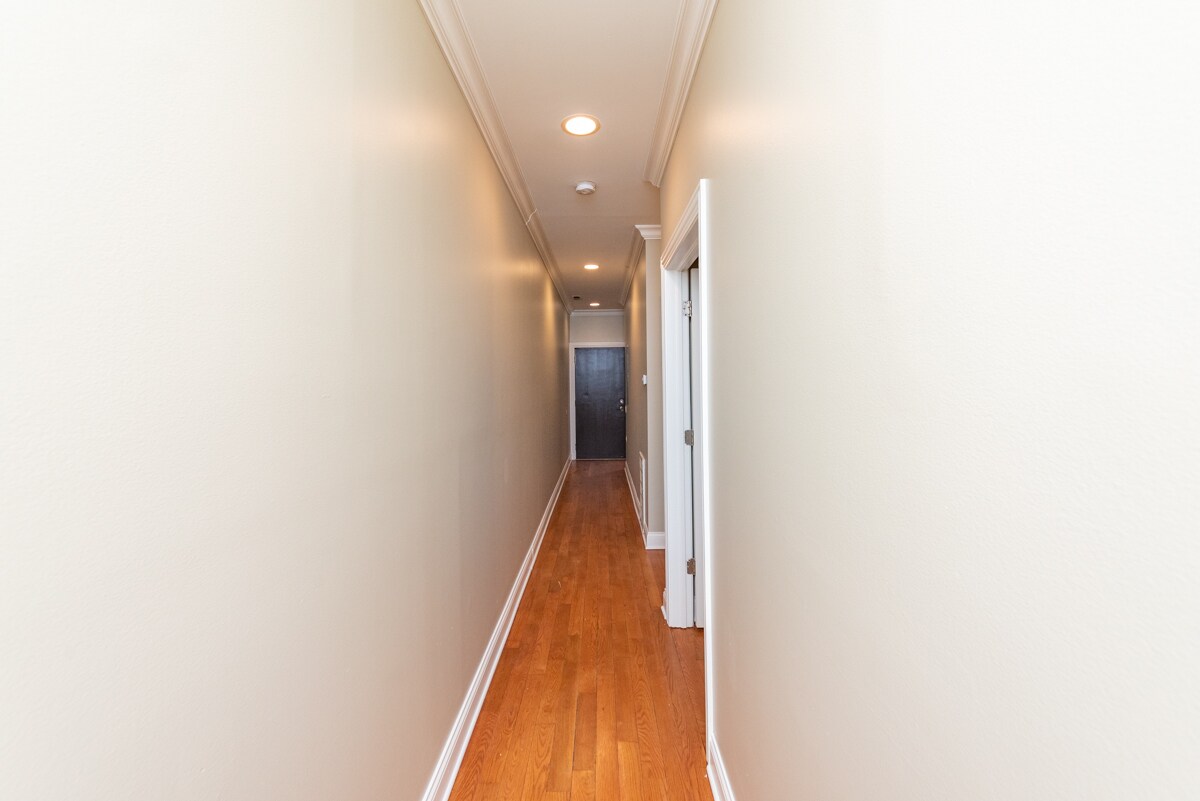 Building Photo - 6217 S Kimbark Ave