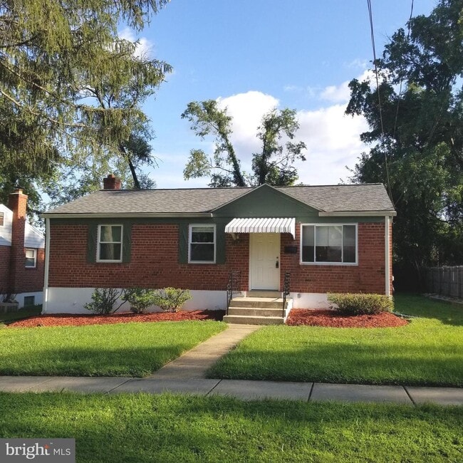 Building Photo - 4704 Red Fox Rd