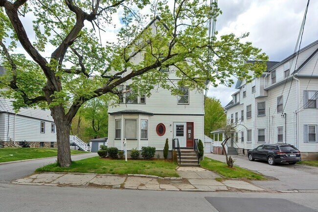 Primary Photo - 61 Prospect St