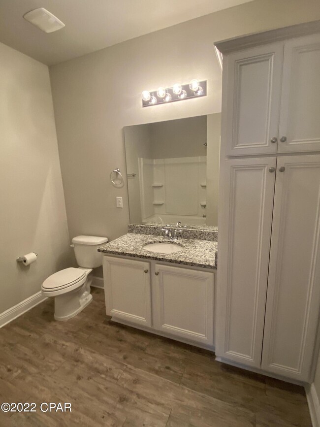 Building Photo - 101 Barefoot Falls