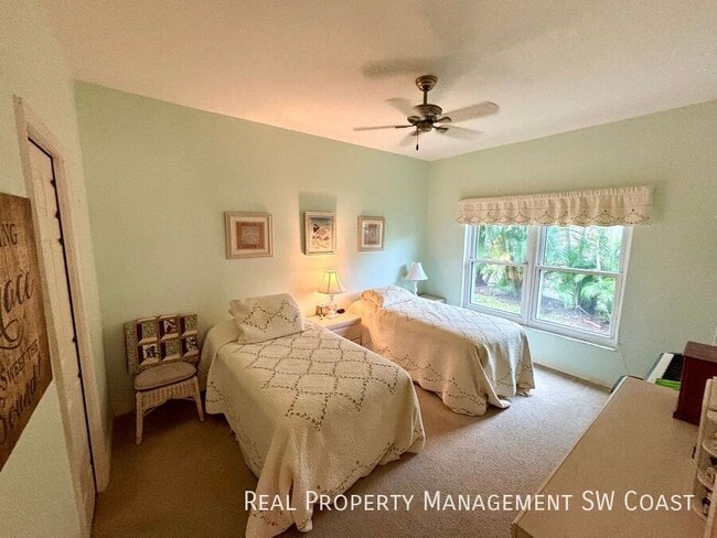 Building Photo - 10734 Blue Bimini Cir