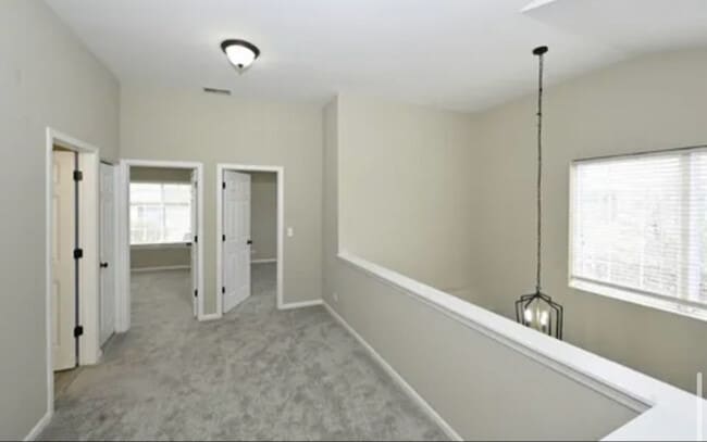 Building Photo - 206 Madison Dr