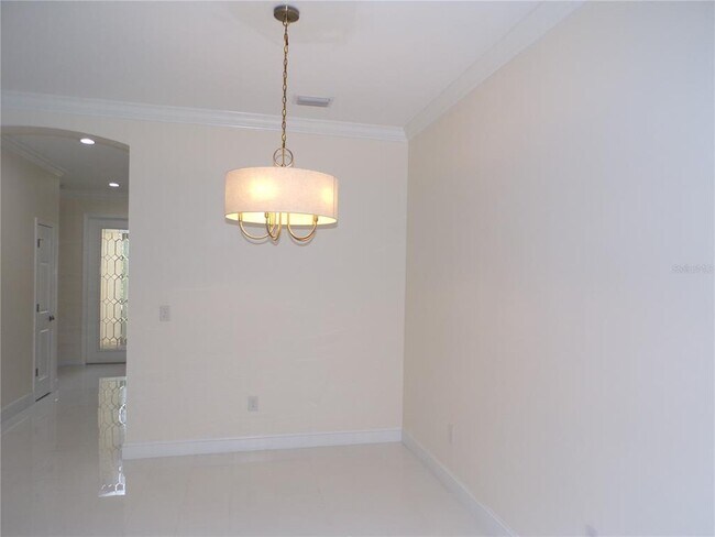 Building Photo - 6200 Falcon Lair Dr