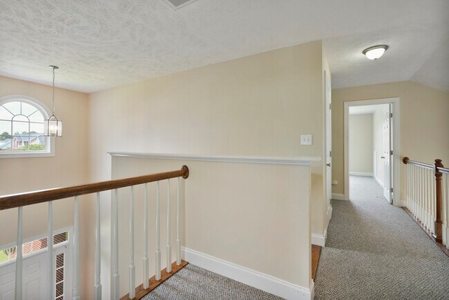 Building Photo - 2813 Franciscan Dr