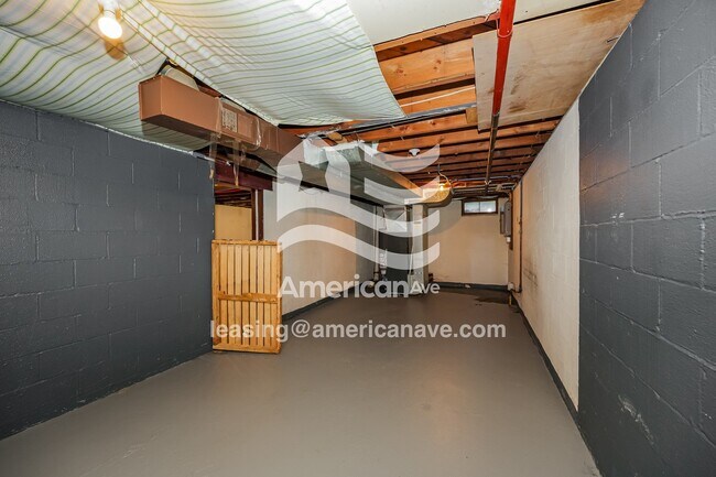 Building Photo - 158 Hawk Ave