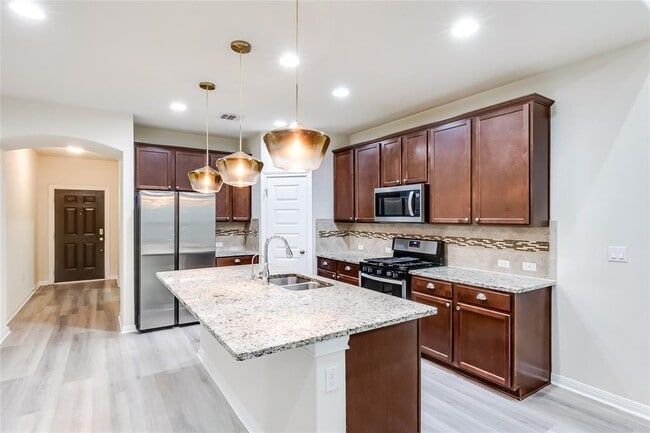 Building Photo - 14202 Alloro Dr