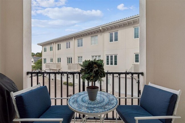 Building Photo - 1001 S Rome Ave