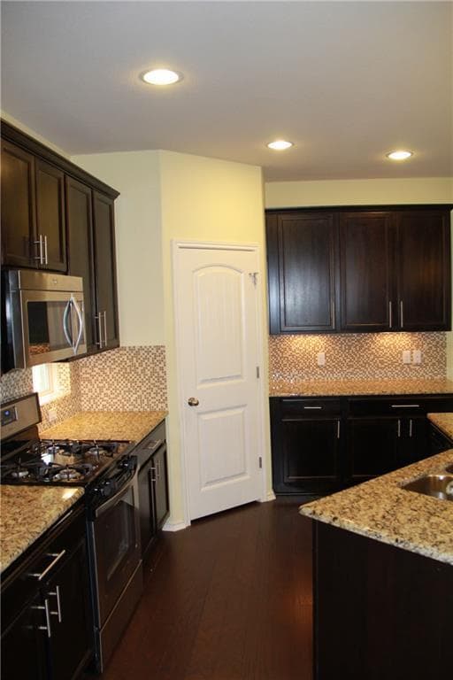 Building Photo - 9829 Milla Cir