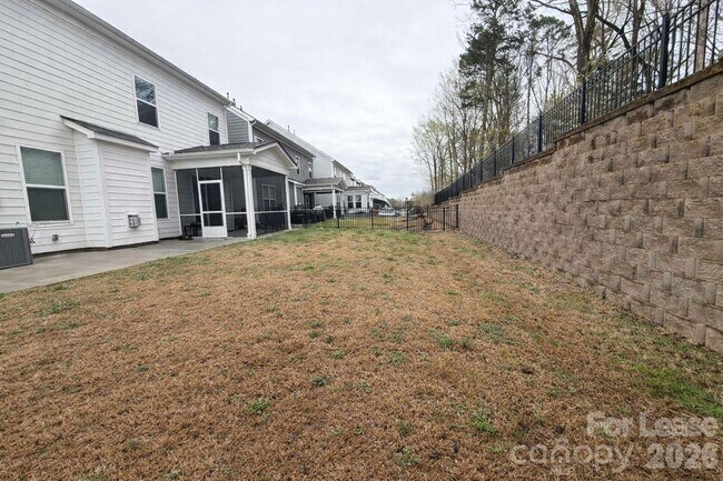 Building Photo - 128 Reids Cv Dr