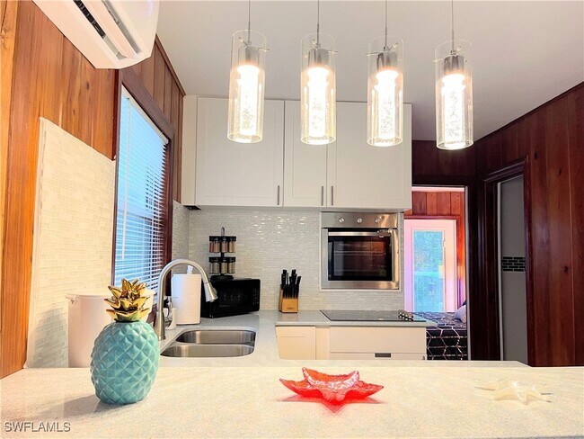 Building Photo - 317 Nature View Ct