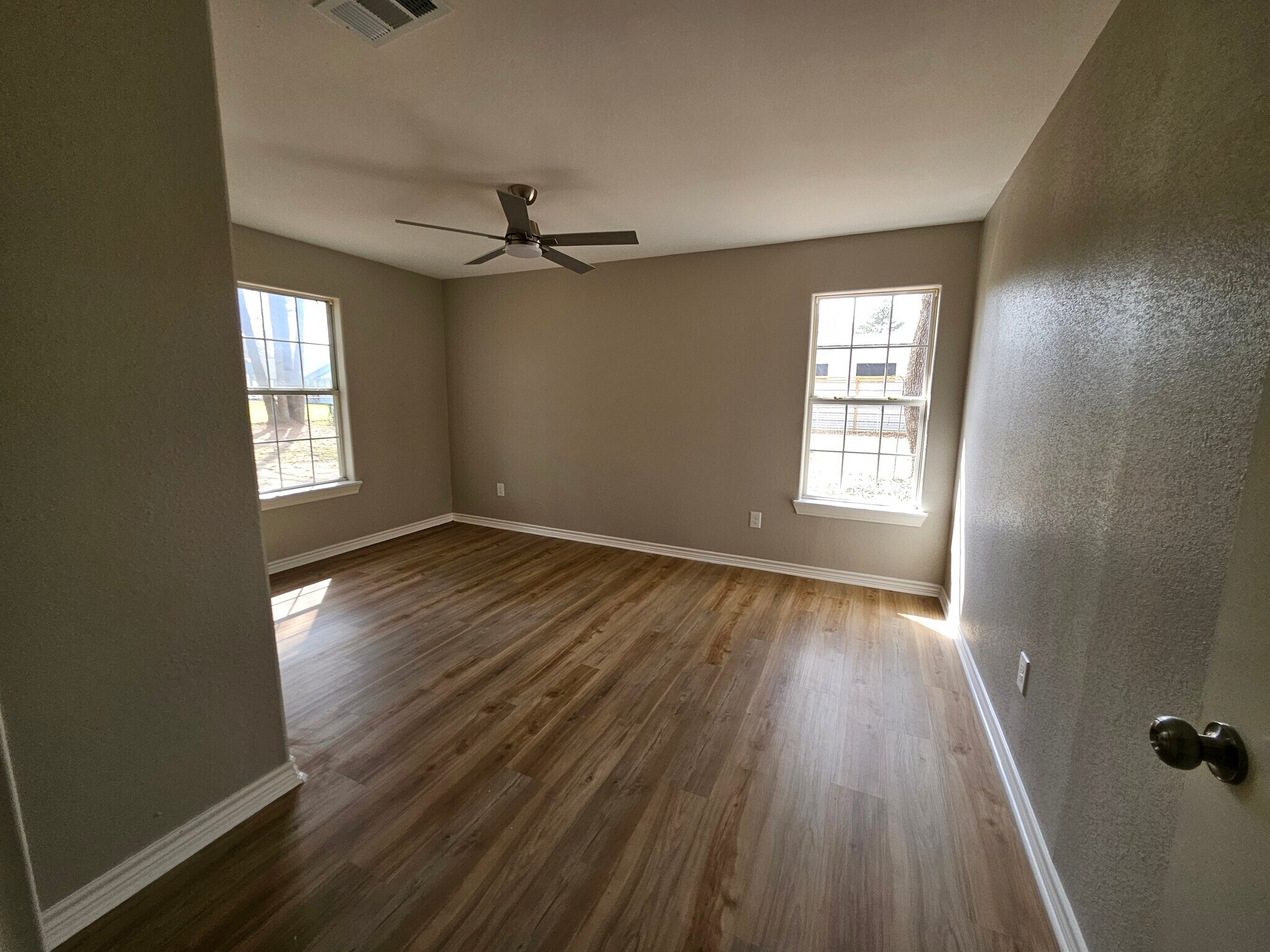 Building Photo - 114 Bailly Ln