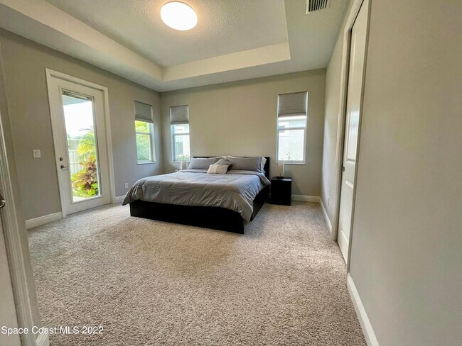 Building Photo - 2981 Casterton Dr