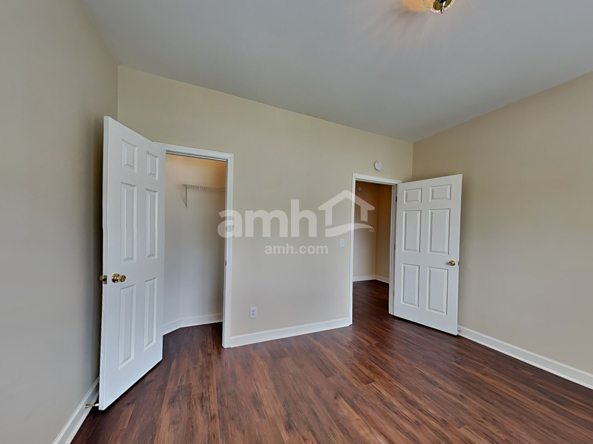 Building Photo - 1707 Arrowhead Dr