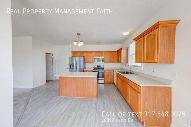 Building Photo - 10899 Veon Dr
