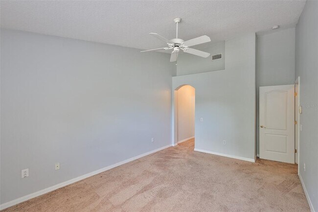 Building Photo - 12950 Kings Crossing Dr
