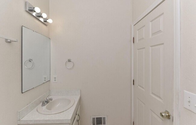 Building Photo - 1961 Haviland Cir