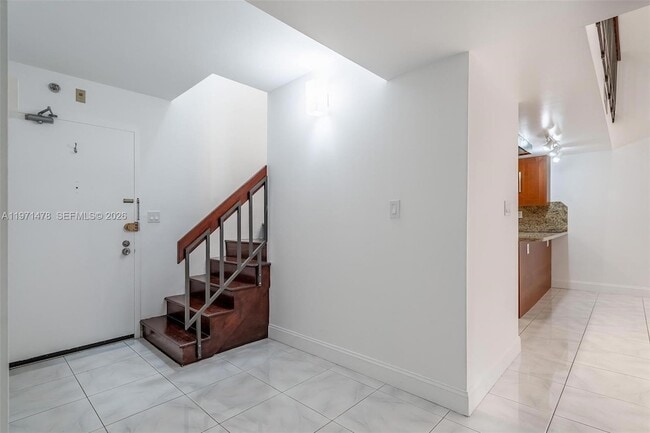 Building Photo - 20347 W Country Club Dr