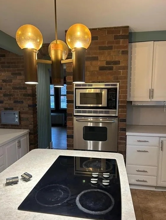 Building Photo - 613 E Lincoln Ave