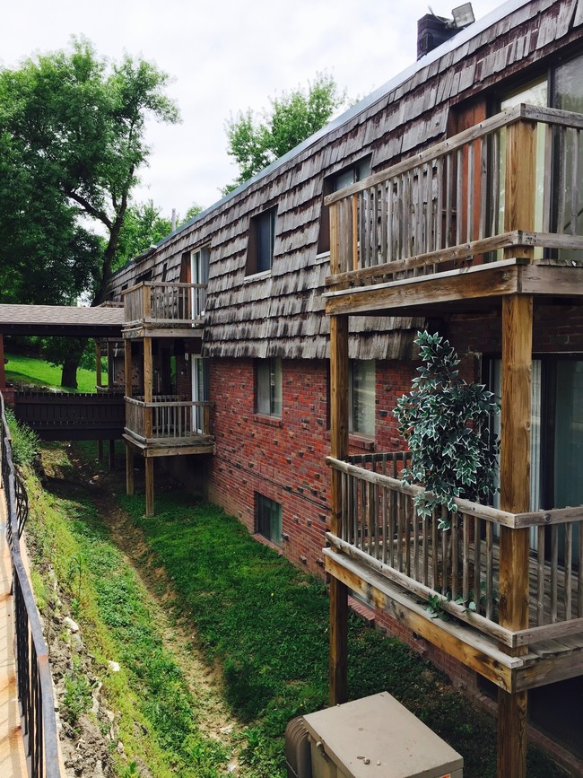 Building Photo - Hillside Park Apartments