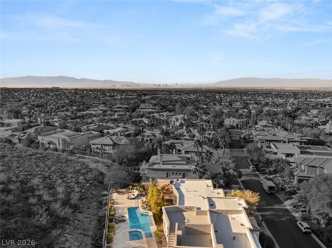 Building Photo - 1635 Liege Dr