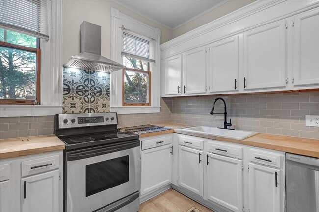 Building Photo - 1336 Seaboard Ave