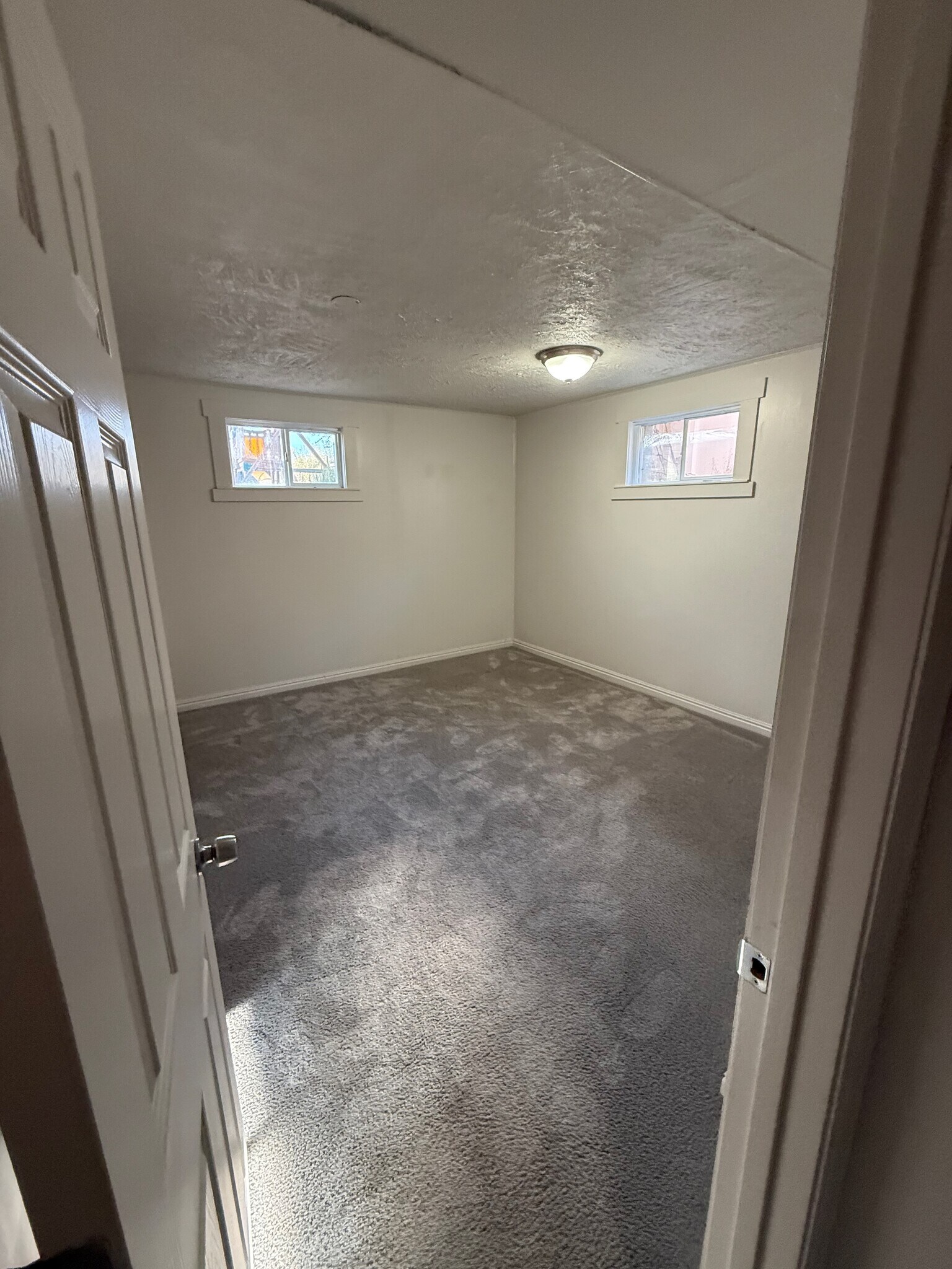 Building Photo - 1105 W 10550 S