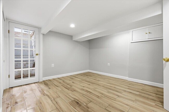 Building Photo - 85 Stuyvesant Ave