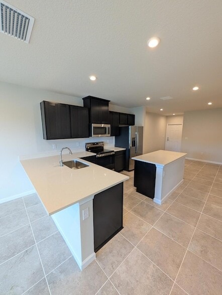 Building Photo - 106 Savannah Lks Blvd