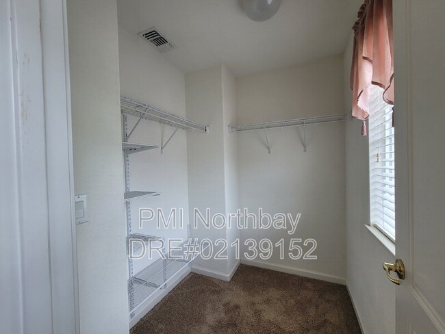 Building Photo - 4051 Sierra Ct