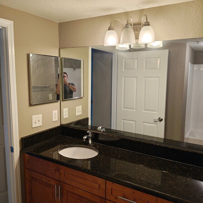 Building Photo - 2598 Robert Trent Jones Dr