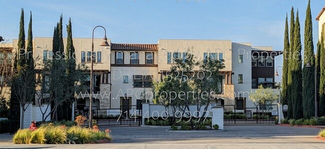 Building Photo - 9315 Alondra Blvd