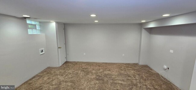 Building Photo - 1817 Darrich Dr