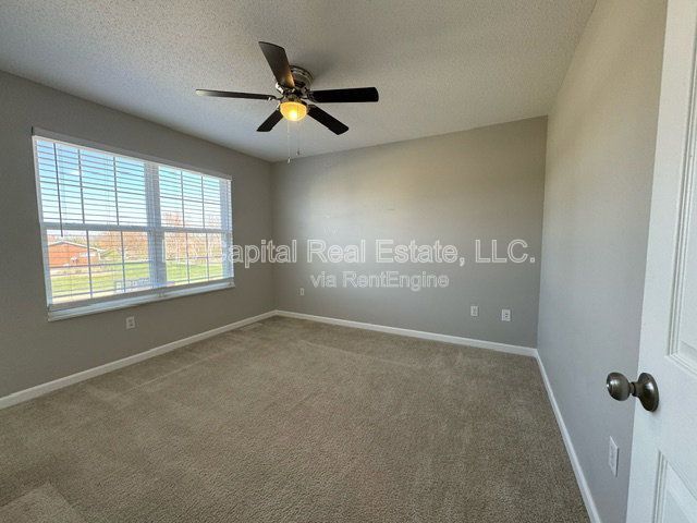 Building Photo - 1041 Flora Lake Ct